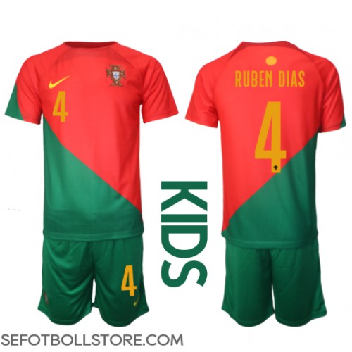 Portugal Ruben Dias #4 Replika babykläder Hemmaställ Barn VM 2022 Kortärmad (+ korta byxor)